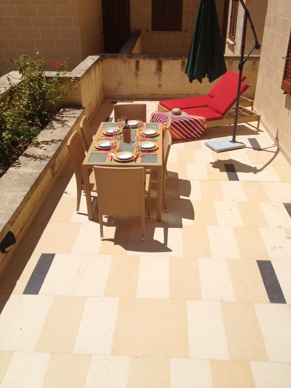 Fort Chambray Apartment Ghajnsielem Bilik gambar
